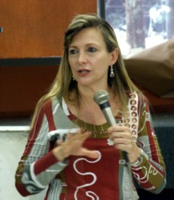 2011-12-08_Fattorelli_Maria_Lucia