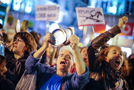 2012-10-18_deuda-mujeres