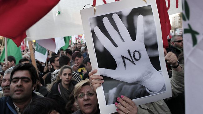 2013-03-22 01 cyprus-financial-crisis