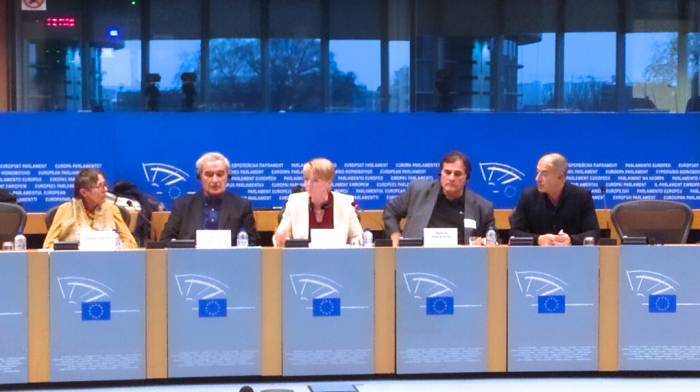 2013-12-10 02 Antifa-Parl.Europeen