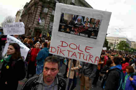 2107 04 20 04 dole diktatura