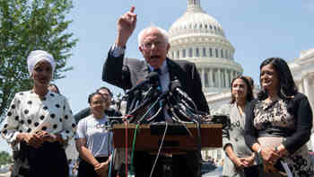 2019 06 30 01 Bernie Sanders students debt