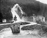 Wehrmacht blows up the Schwammenauel dam sm